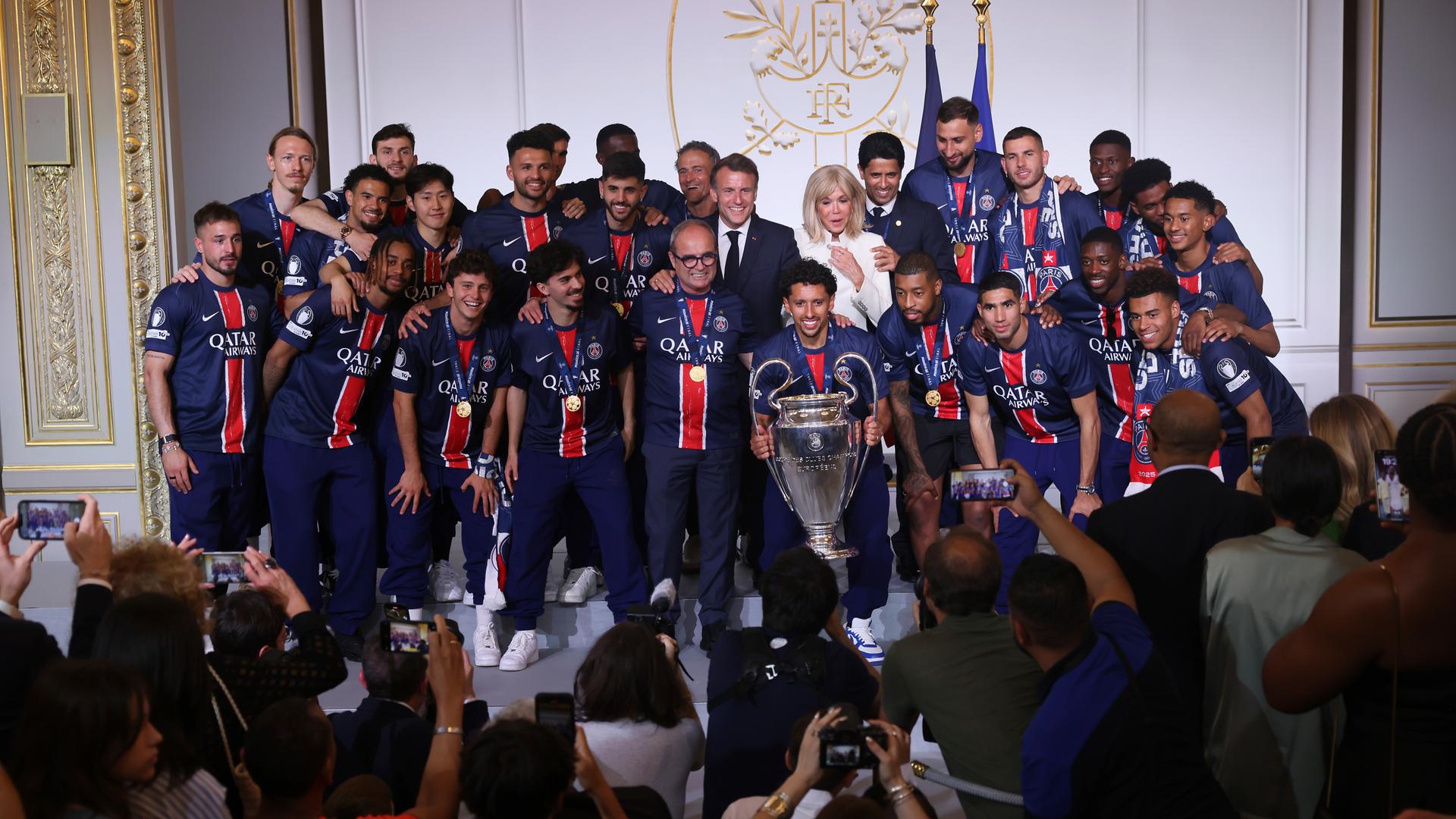 Emanuel Macron empfängt PSG im Elysee-Palast