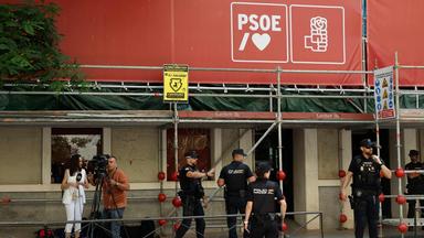 In Madrid gab es einen Polizeieinsatz in der Zentrale der PSOE