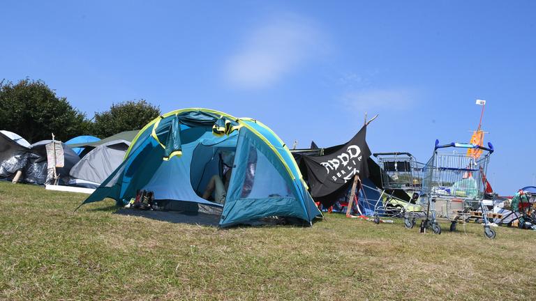 Punk-Protestcamp bei Tinnum, Sylt