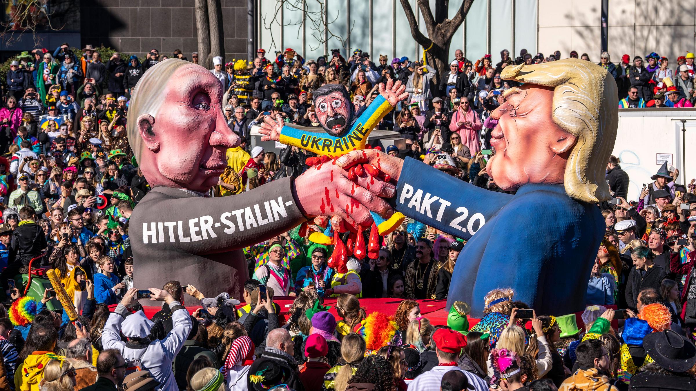 Putin-Motivwagen von Jacques Tilly