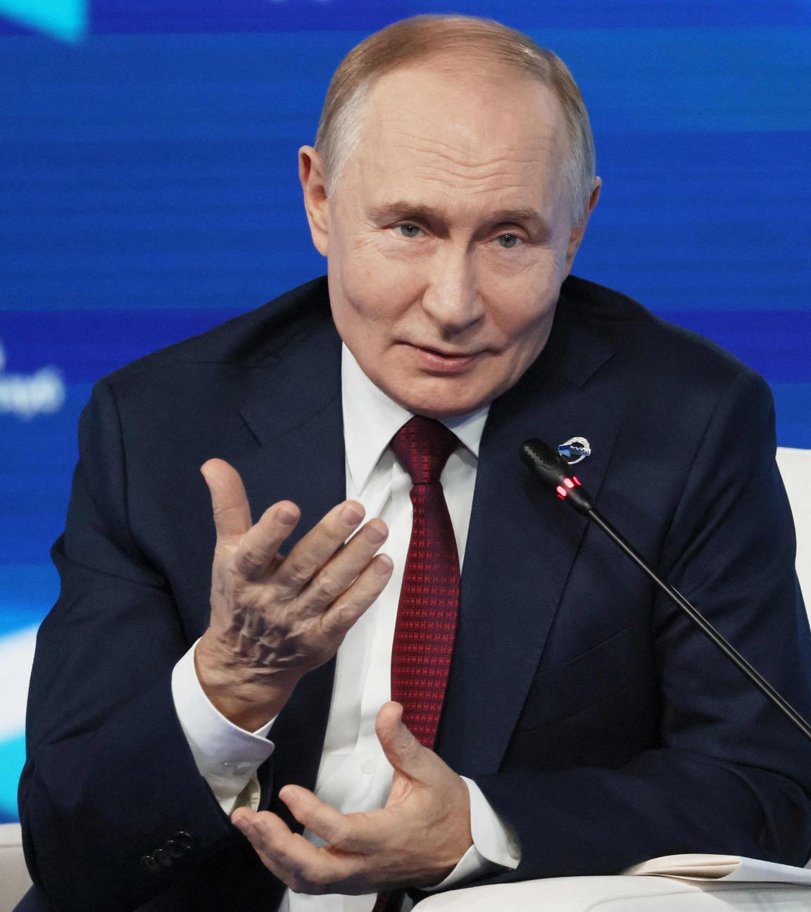 Russlands Präsident Wladimir Putin spricht beim Waldai-Forum in Sotschi am Schwarzen Meer.