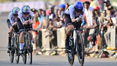 Franziska Koch, Justyna Czapla und Antonia Niedermaier im Mixed-Teamzeitfahren bei der Radsport-WM 2025 in Ruanda.