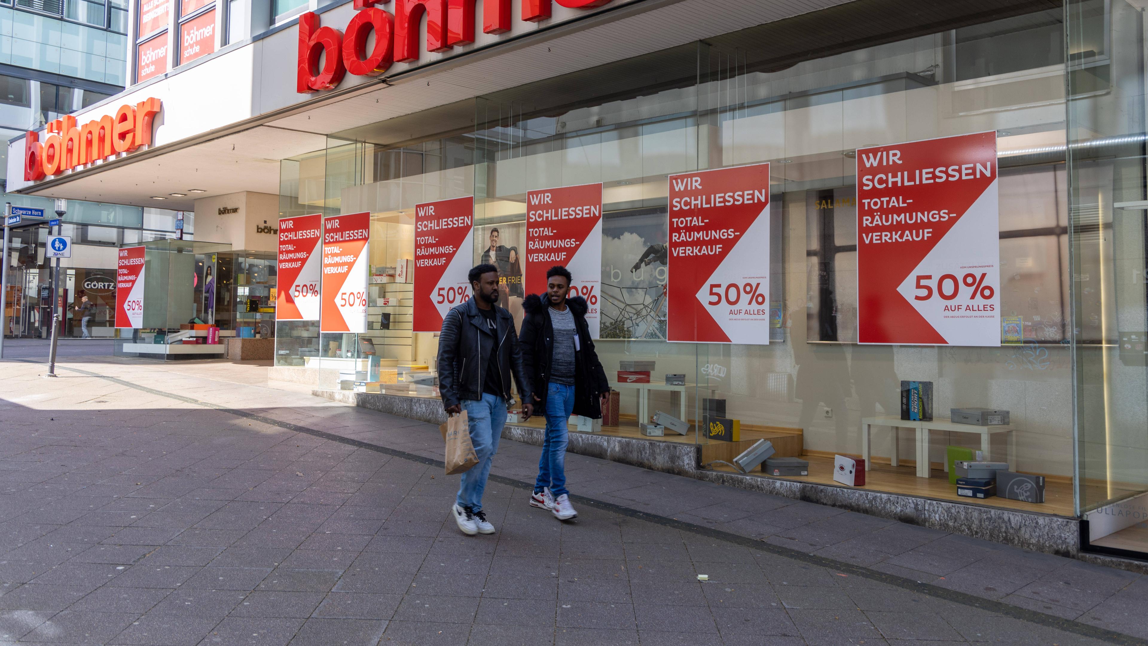 Geschäftsaufgabe in einer Fussgängerzone