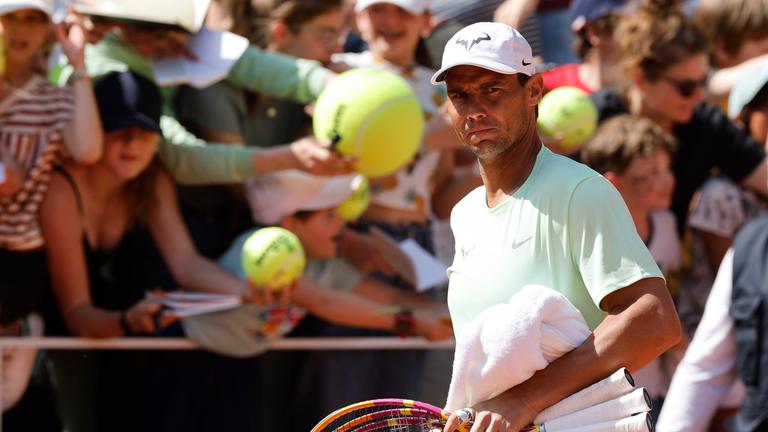 Rafael Nadal beim Training im Roland Garros Stadion am 25.05.2024.