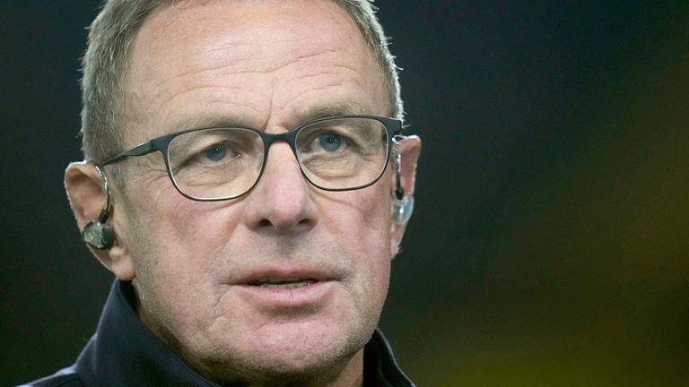Österreichs Trainer Ralf Rangnick spricht mit den Medien vor dem Fußball-Länderspiel zwischen Österreich und Deutschland.