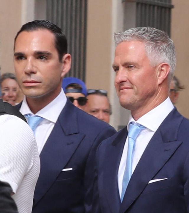 Ralf Schumacher und Etienne Bousquet-Cassagne in Saint Tropez auf dem Weg zu ihrer Standesamtlichen Trauung.