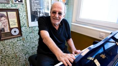 Ralph Siegel am Klavier