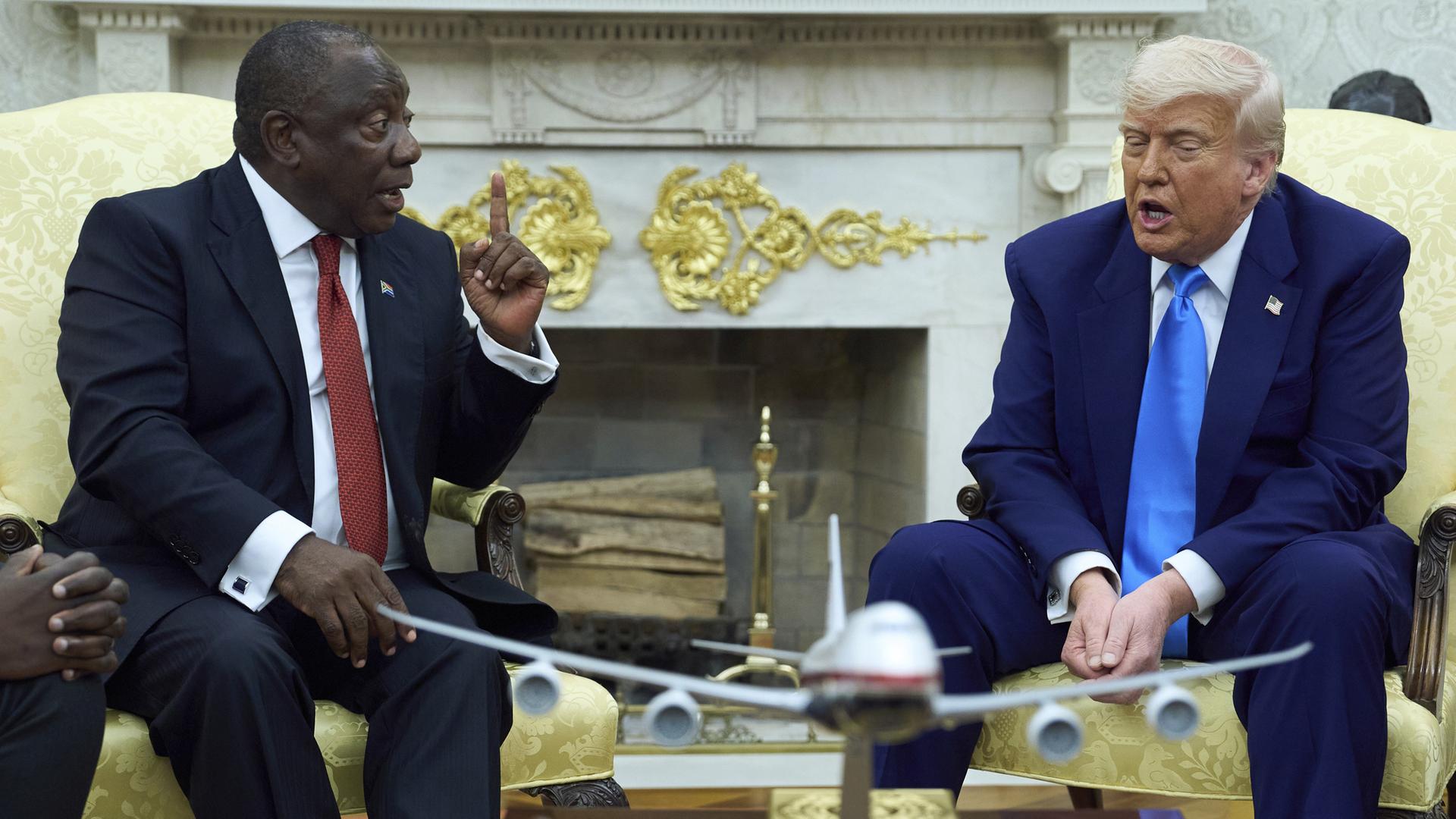Cyril Ramaphosa (l.) und Donald Trump
