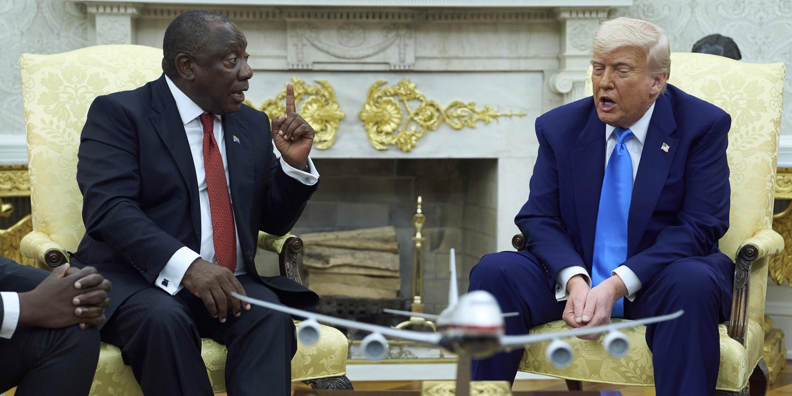 Cyril Ramaphosa (l.) und Donald Trump