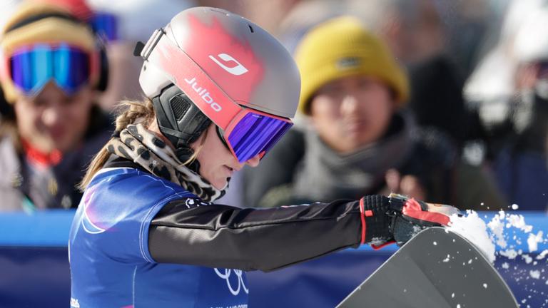 Ramona Hofmeister reagiert nach dem Parallel-Riesenslalom der Frauen am 08.02.2026 in Livigno. 