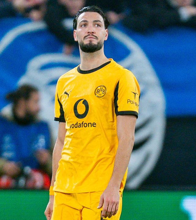 Ramy Bensebaini 