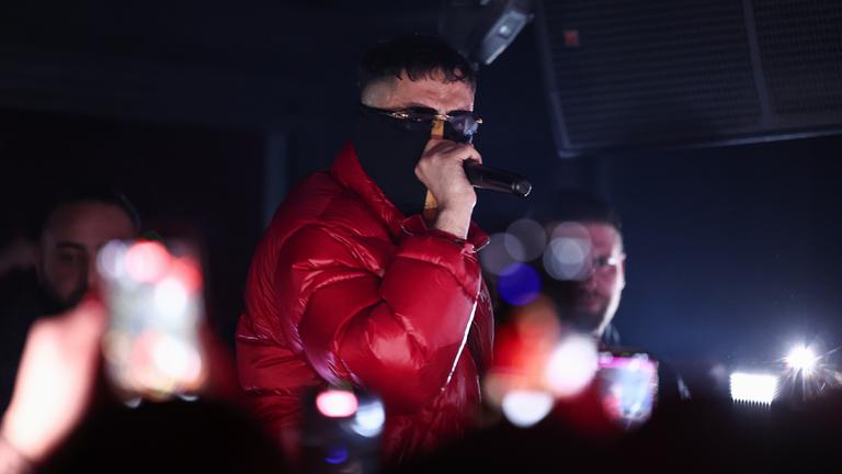 Der Rapper Haftbefehl tritt im La Louve in Gießen auf.