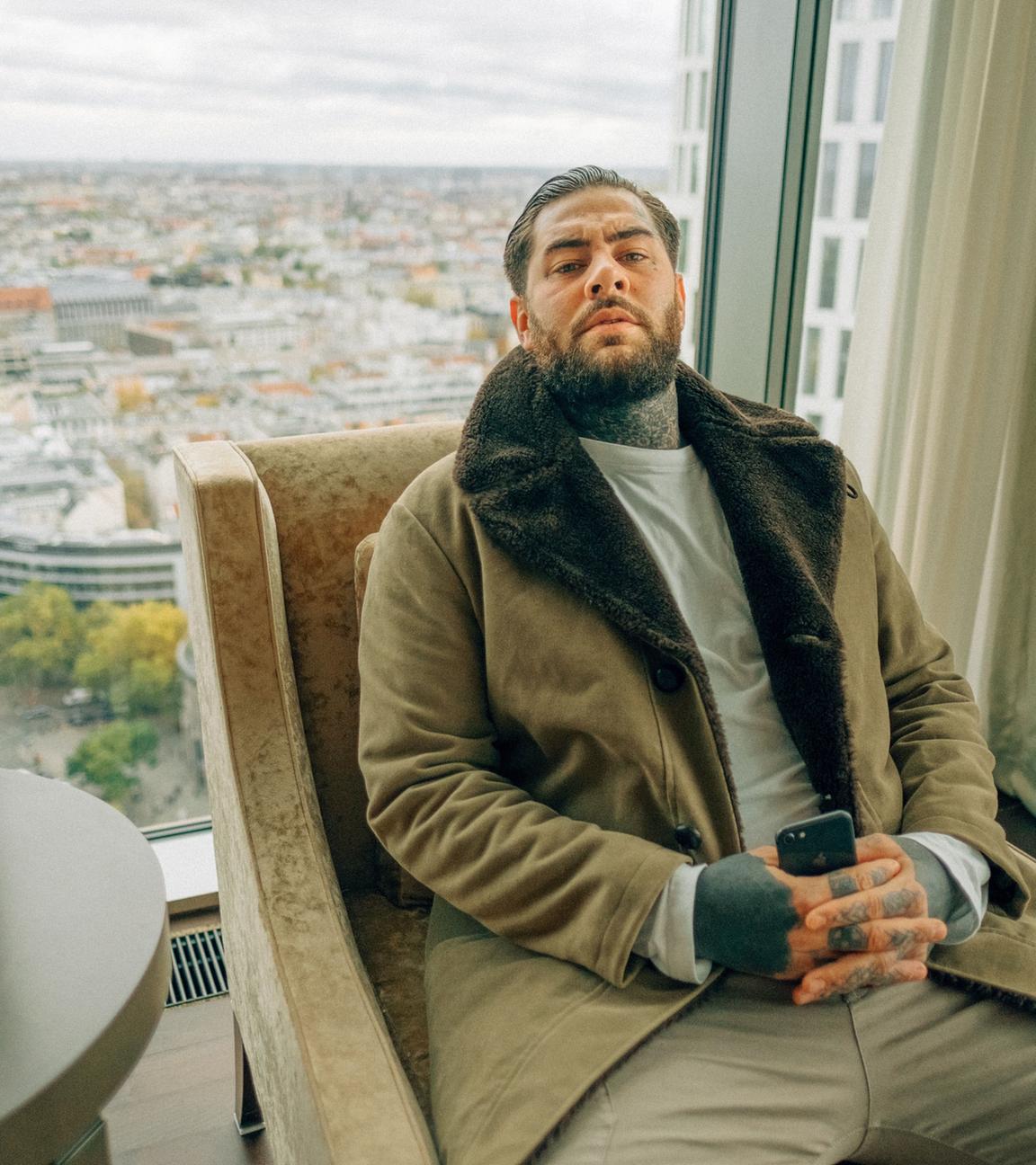 Kolja Goldstein ist Rapper, seine Themen Drogen und Gewalt.