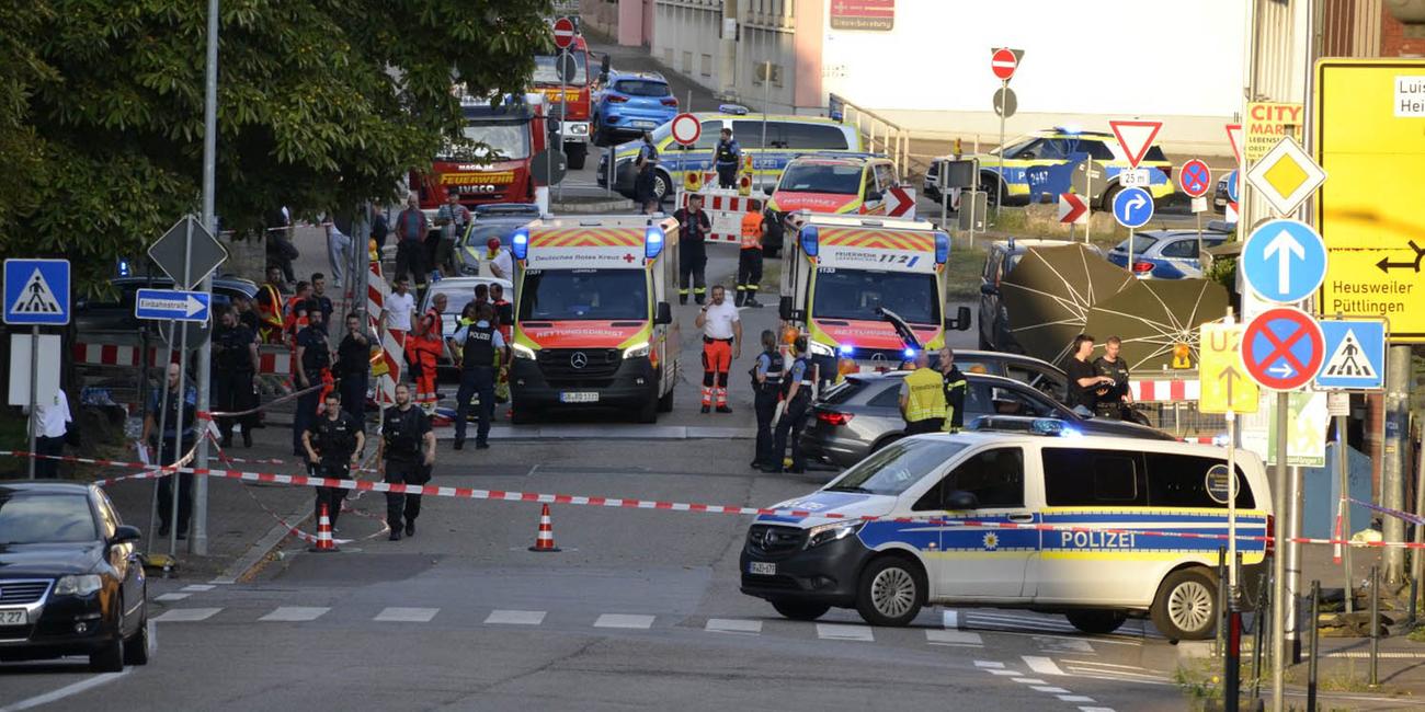 Saarland, Völklingen: Großeinsatz von Polizei und Rettungskräften in der Völklinger Innenstadt.