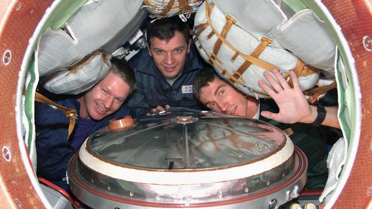 November 2000: Krikaljow, Gidsenko und Shepherd auf der ISS