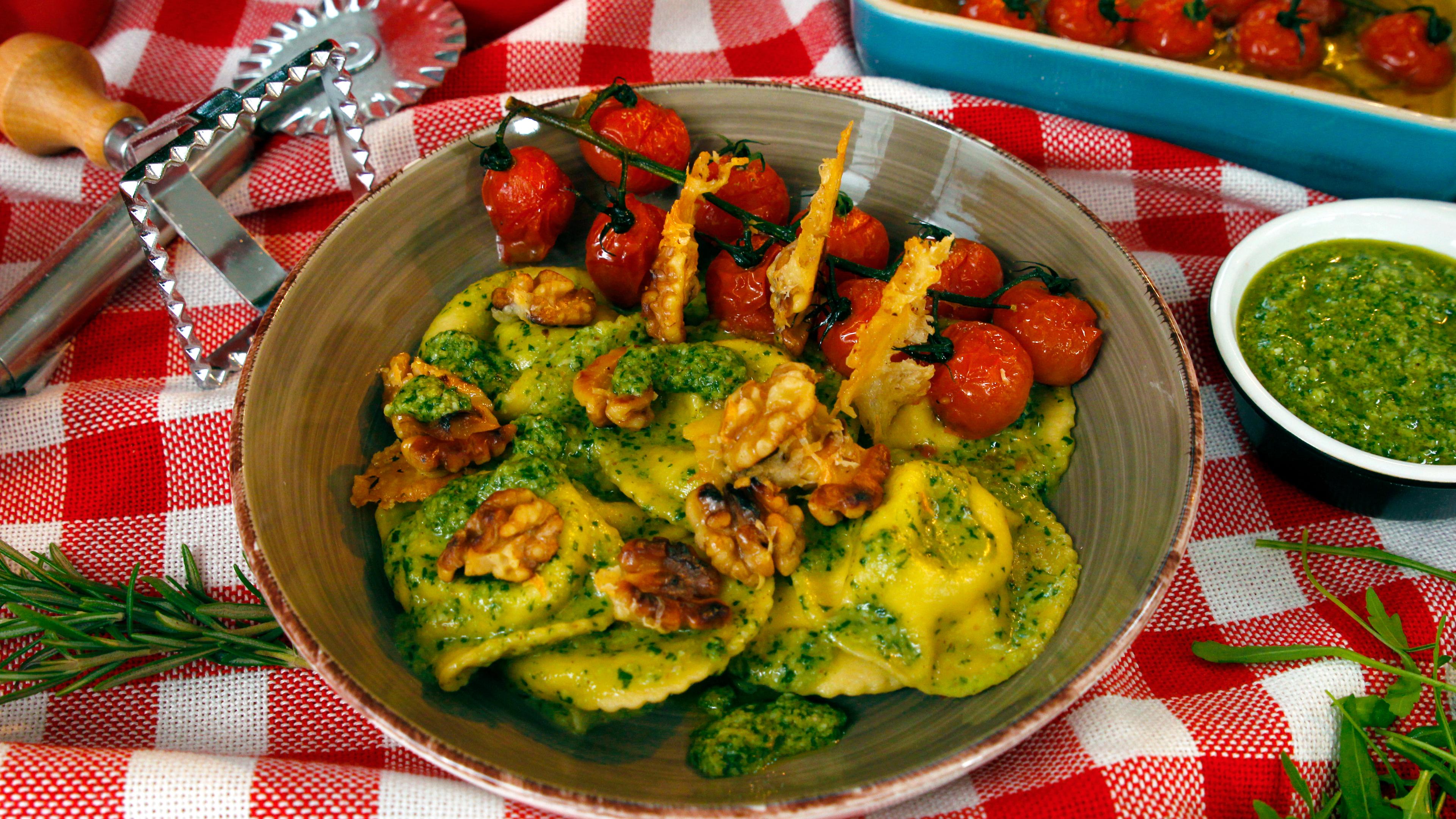 Ravioli mit Ziegenfrischkäse und Rucola-Pesto