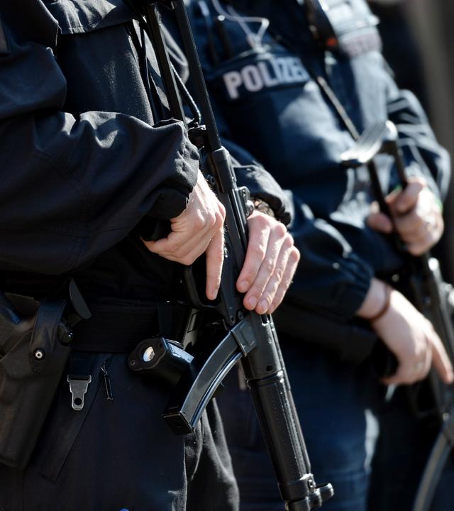 Razzia - Polizei - Typical