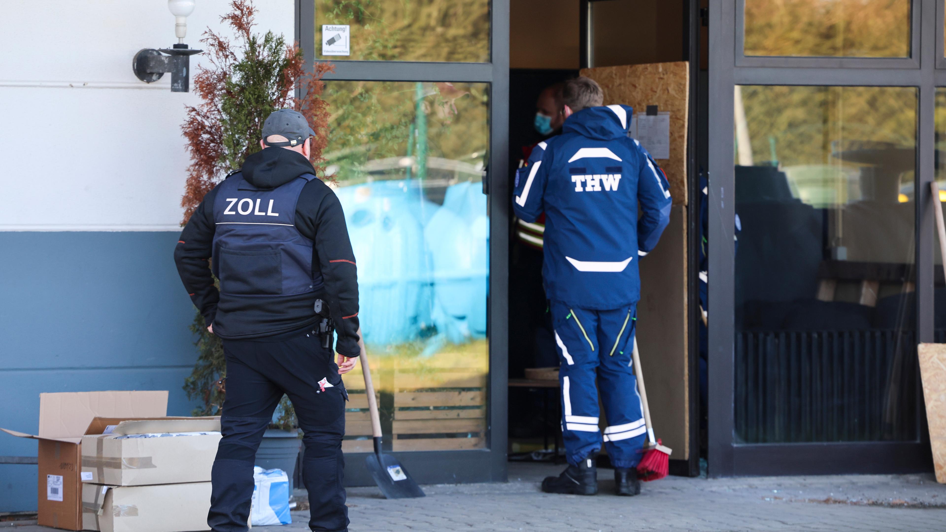 Razzia in illegaler Zigarettenfabrik