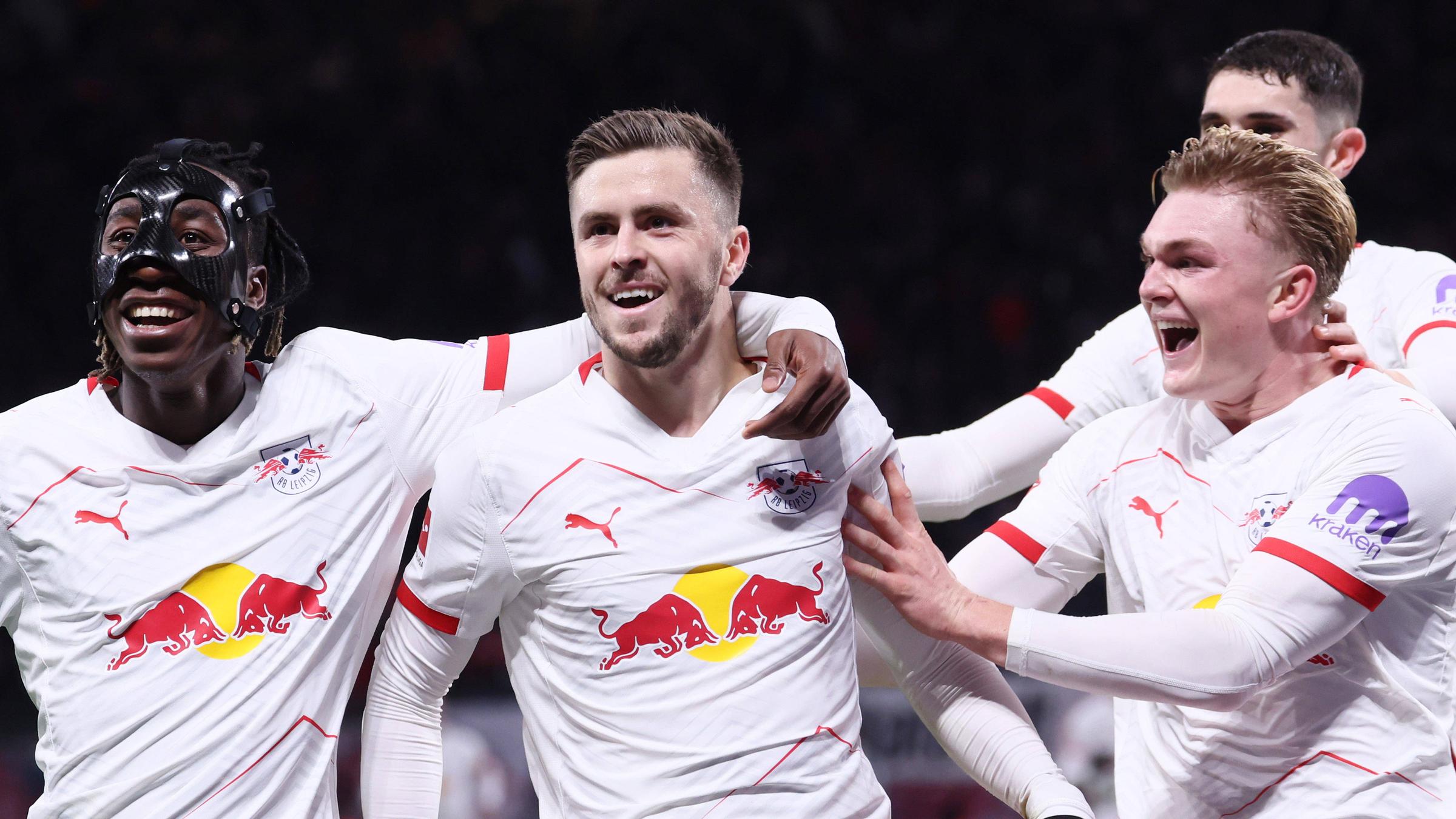 Christoph Baumgartner, Yan Diomande, Kosta Nedeljkovic und Conrad Harder in Leipzig am 06.12.25