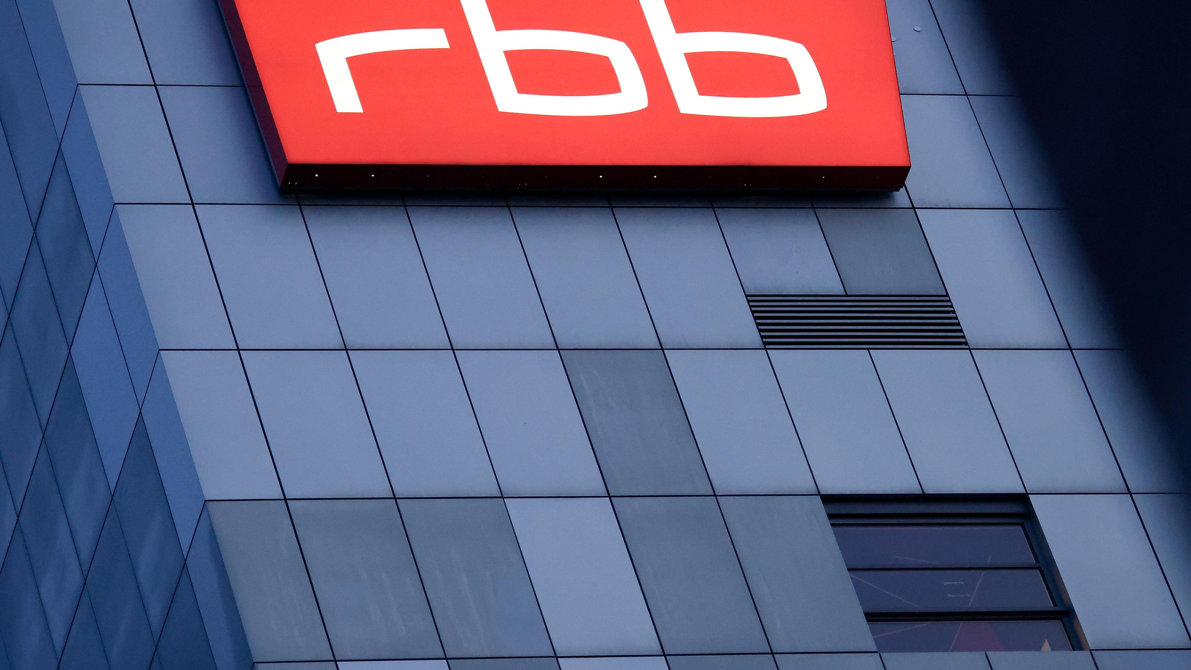 Der Fall Gelbhaar hat beim RBB Folgen: Chefredakteur Biesinger und Programmdirektorin Günther sind zurückgetreten. (Archivbild)