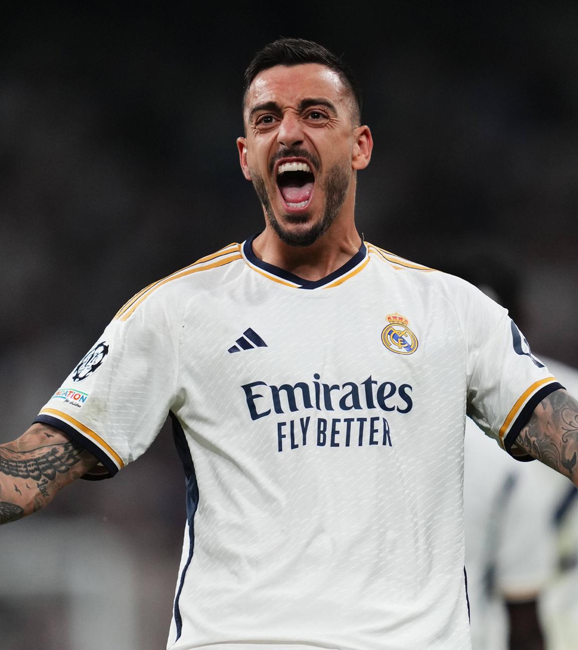 Joselu (Real Madrid) jubelt über sein Tor.