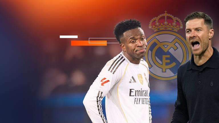 Trainer Xabi Alonso ruft etwas, ein Spieler von Real Madrid schaut skeptisch. Im Hintergrund das Logo von Real Madrid.