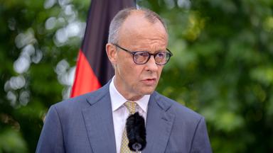 Mit der Reform der Einkommenssteuer will die Bundesregierung die deutsche Wirtschaft stärken. 