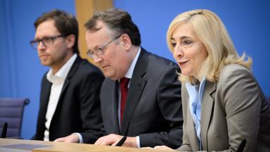 Bundesgesundheitsministerin Warken will mit einer Reform dem Milliardendefizit der gesetzlichen Krankenversicherung entgegenwirken. Die Kommission präsentierte heute ihre Vorschläge.