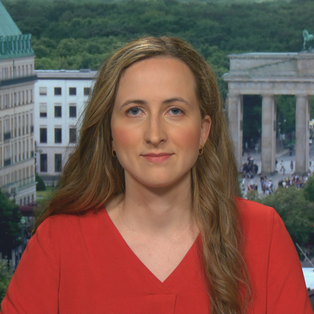 Auf dem Bild ist Jouristin und Journalistin Charlotte Greipl zu sehen.