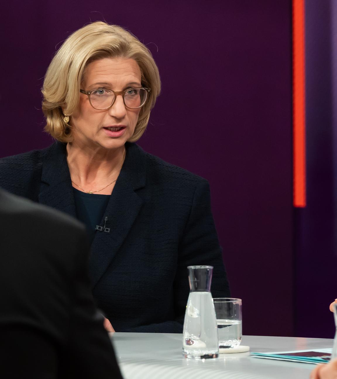 Anke Rehlinger bei Maybrit Illner