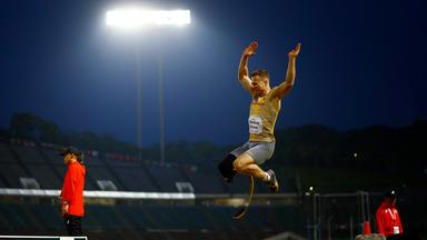 Para-WM 2024 in Kobe: Weitspringer Markus Rehm in Aktion