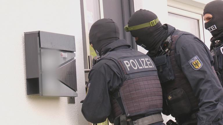 Reiche Chinesen illegal angeworben