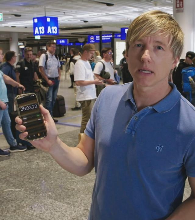 Reporter am Flughafen