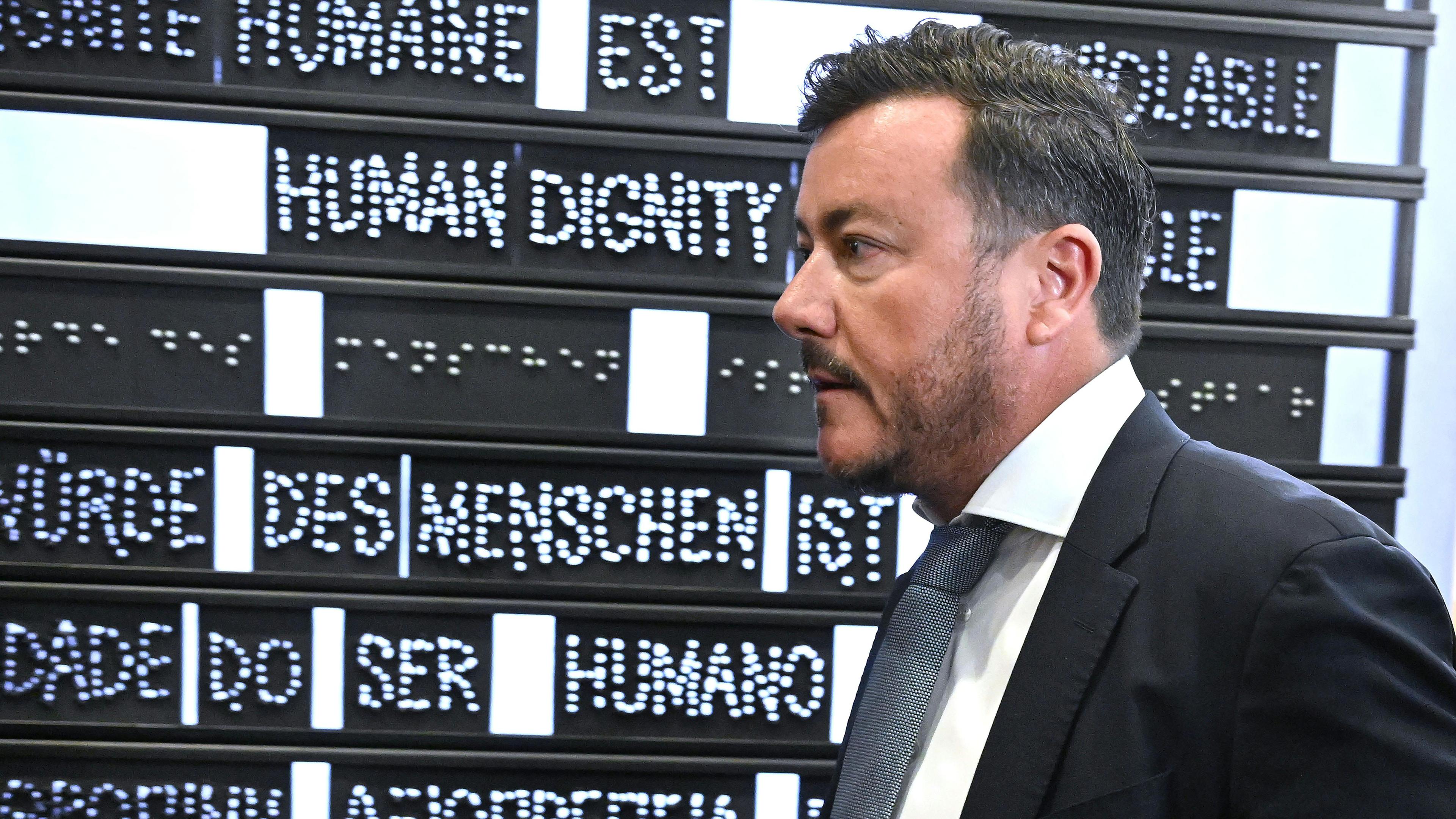 Signa-Gründer René Benko trifft im Parlament ein am 22.05.2024.