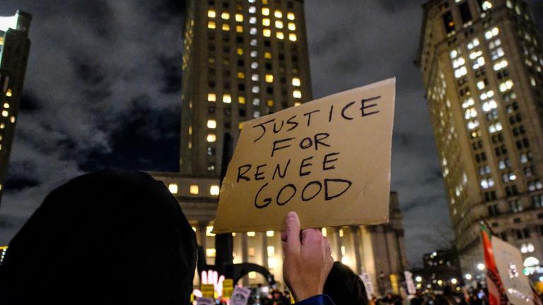 Proteste nach dem Tod der 37-jährigen Renne Good, die in Minneapolis von einem ICE-Agenten erschossen wurde