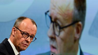 Berlin: Bundeskanzler Friedrich Merz (CDU) spricht beim Wirtschaftsgipfel der Süddeutschen Zeitung.
