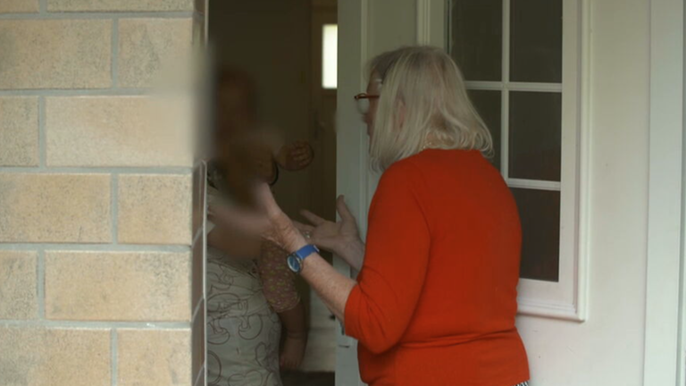 Rentnerin stellt Mietnomaden zur Rede