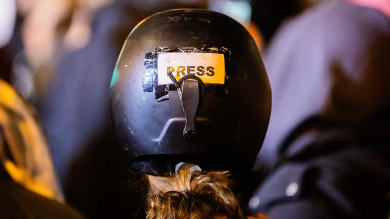 Die Organisation Reporter ohne Grenzen beklagt eine Zunahme der Gewalt gegen Presse.