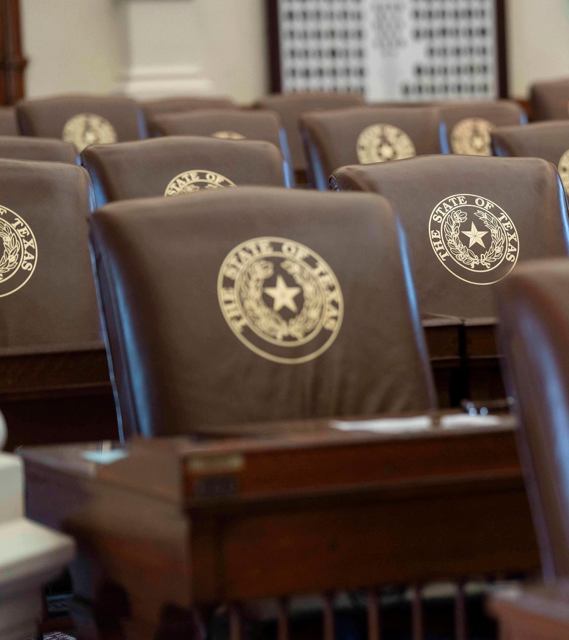 Das Repräsentantenhaus versucht, zusammenzutreten, kann dies jedoch nicht, da die texanischen Demokraten am Dienstag, den 12. 8. 2025, im Texas Capitol in Austin das Quorum gebrochen haben. 