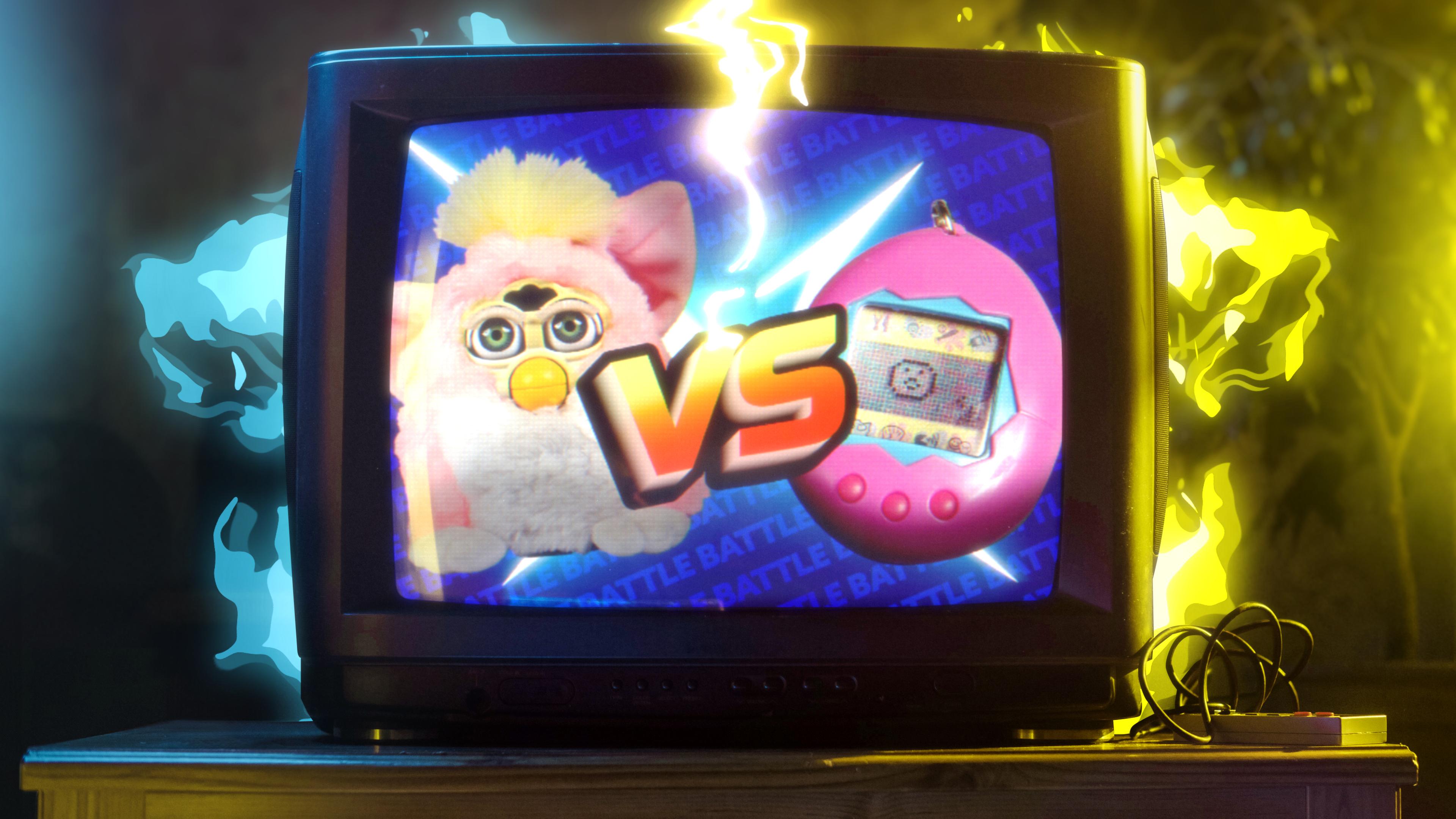 Montage: In einem Röhrenfernseher sind ein Plüschtier, ein Furby, und ein Tamagotchi abgebildet. Vor dem schwarzen Hintergrund, neben dem Fernseher, liegen gelbe und blaue Lichtreflexe.