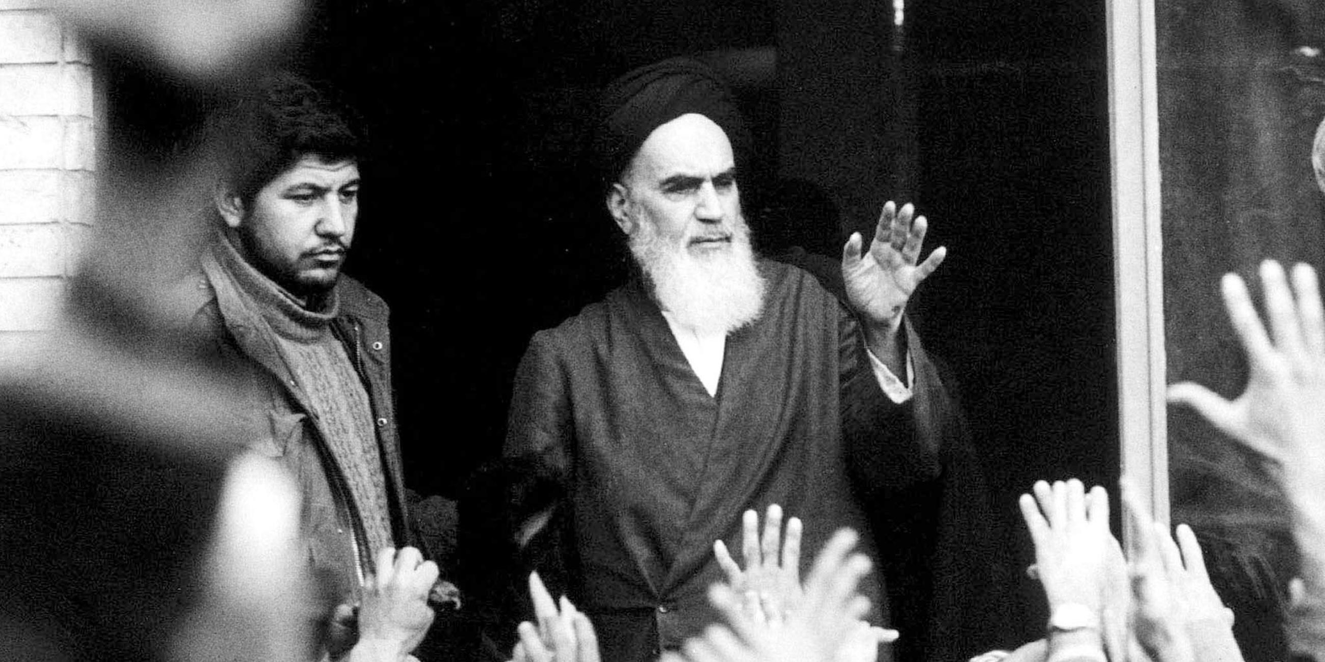 Februar 1979: Ajatolla Chomeini kehrt aus französischem Exil zurück.