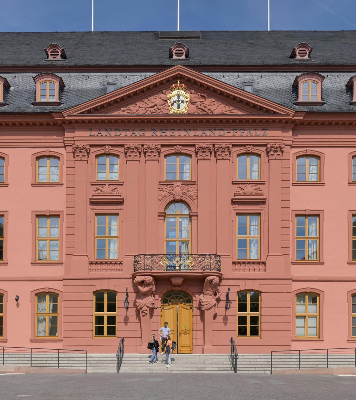 Blick auf den rheinland-pfälzischen Landtag in Mainz