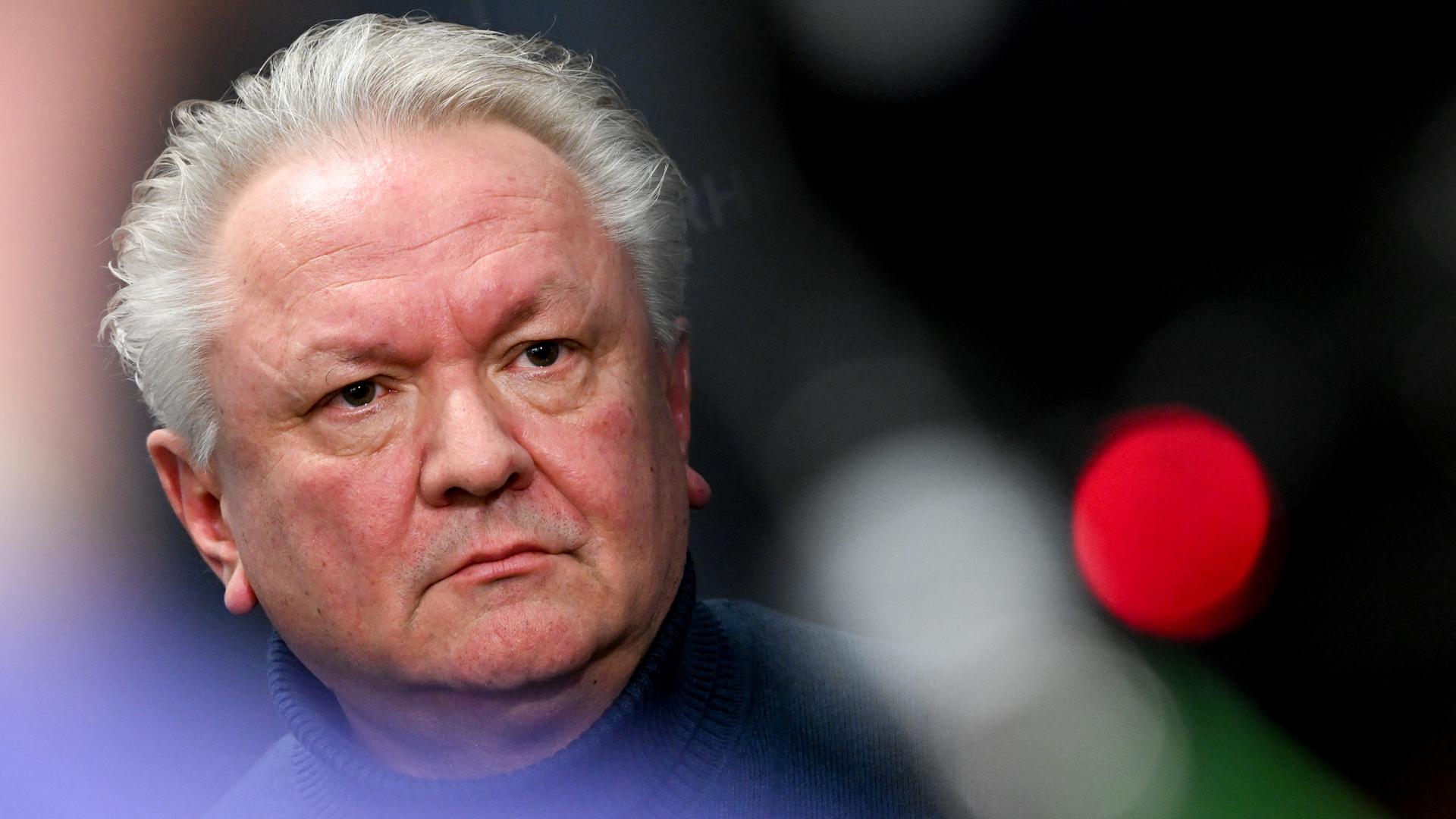 Rheinmetall-Chef Armin Papperger während eines Pressetermins in Unterluess.