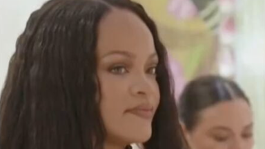 Rihanna besucht Milliardärsfamilie in Mumbai