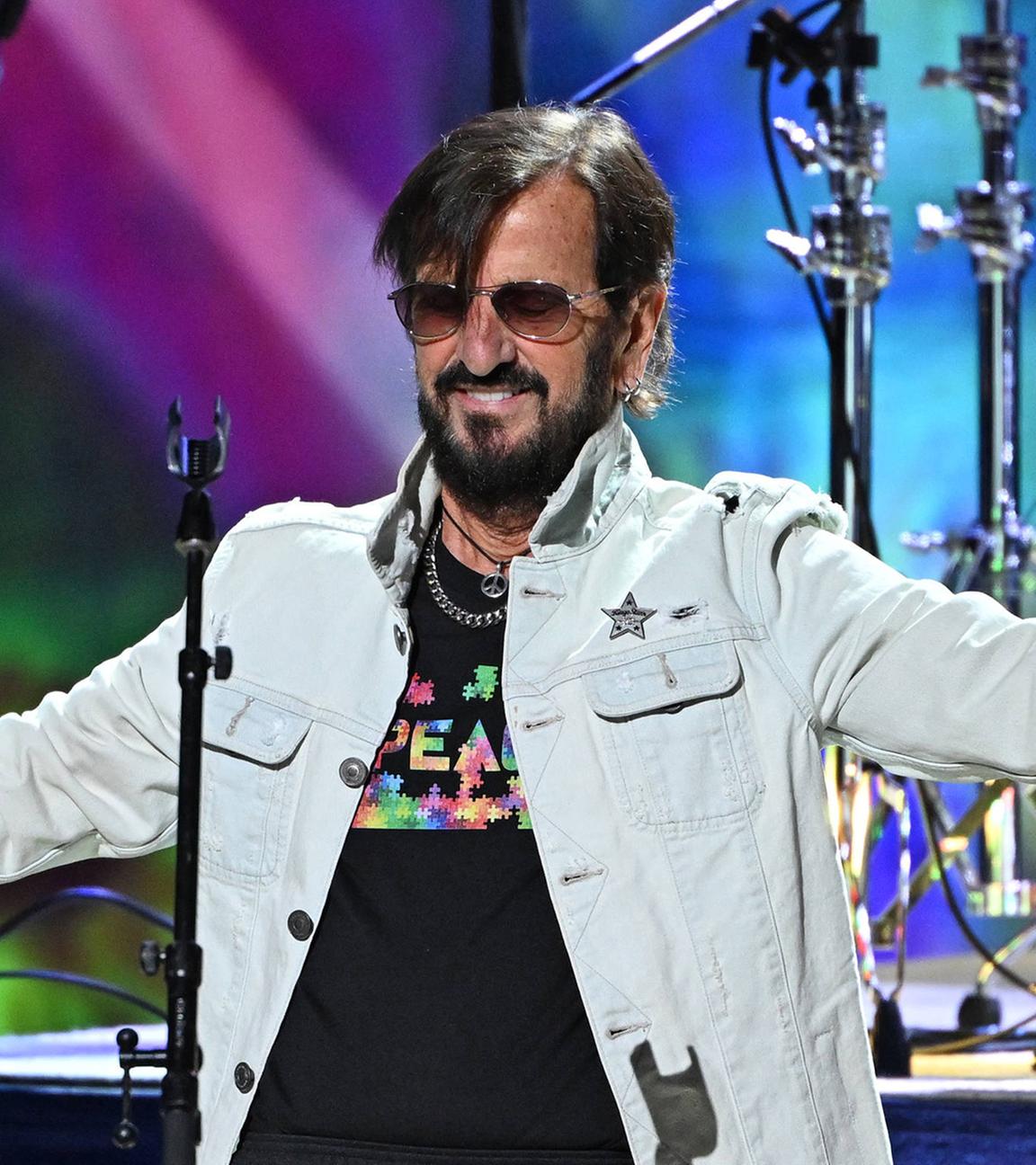 Ringo Starr der ehemalige Schlagzeuger der Beatles bei einem Auftritt mit seiner Band Ringo Starr & All-Starr Band am 20. Juni 2025.