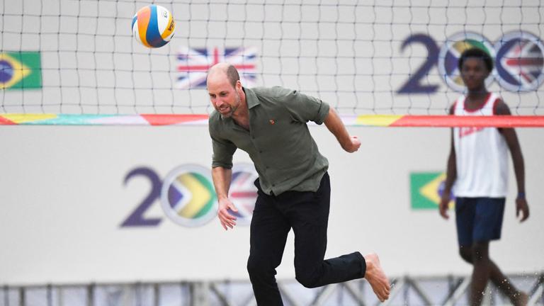 Prinz William beim Volleyballspielen in Rio