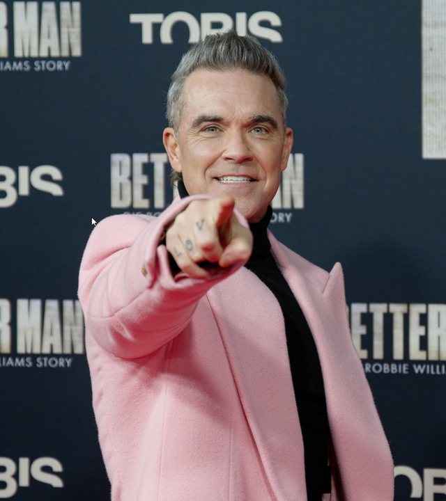 Robbie Williams bei der Premiere seiner neuen Filmbiografie in Köln