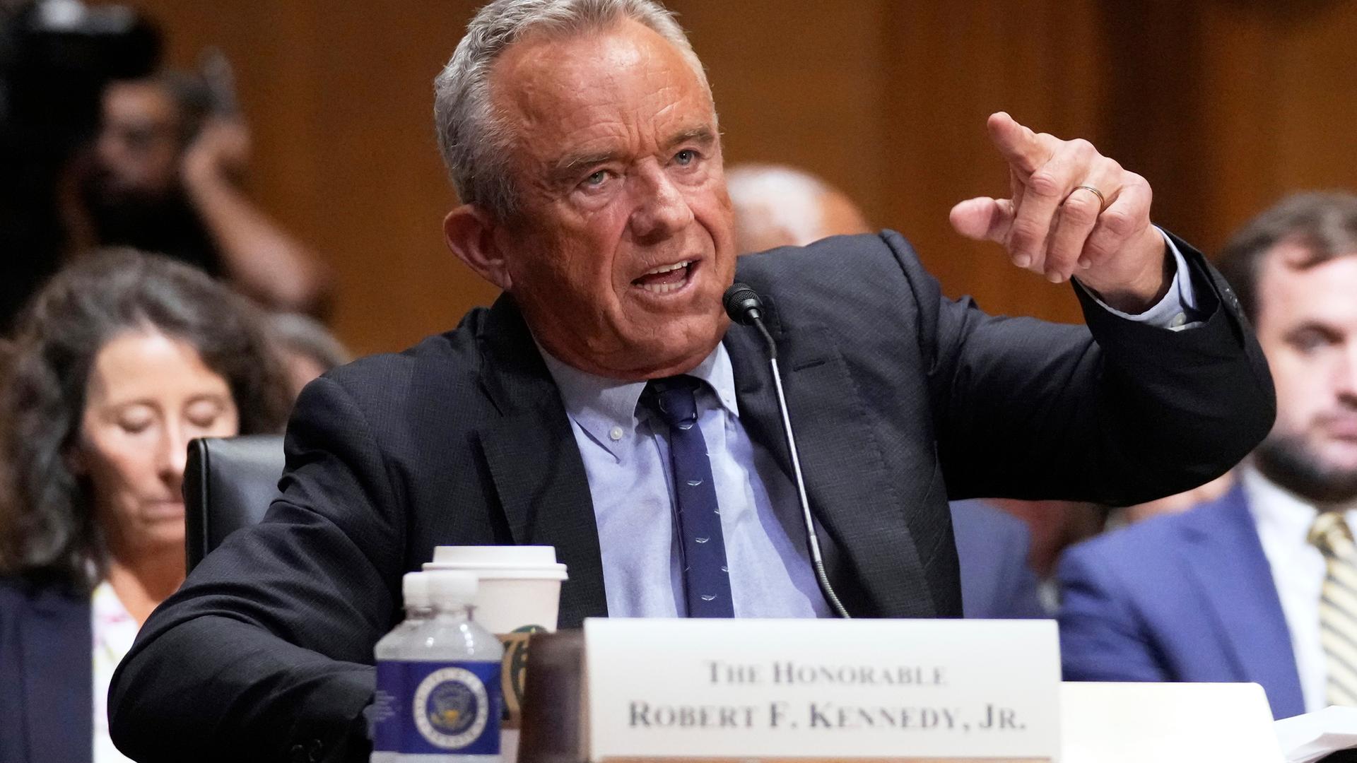 Robert F. Kennedy Jr. bei der Senatsanhörung, Capitol Hill in Washington am 4.9.2025