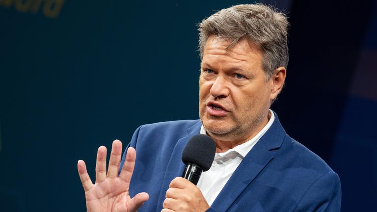 Robert Habeck (Bündnis 90/Die Grünen) am 03.06.2024 in Bad Saarow