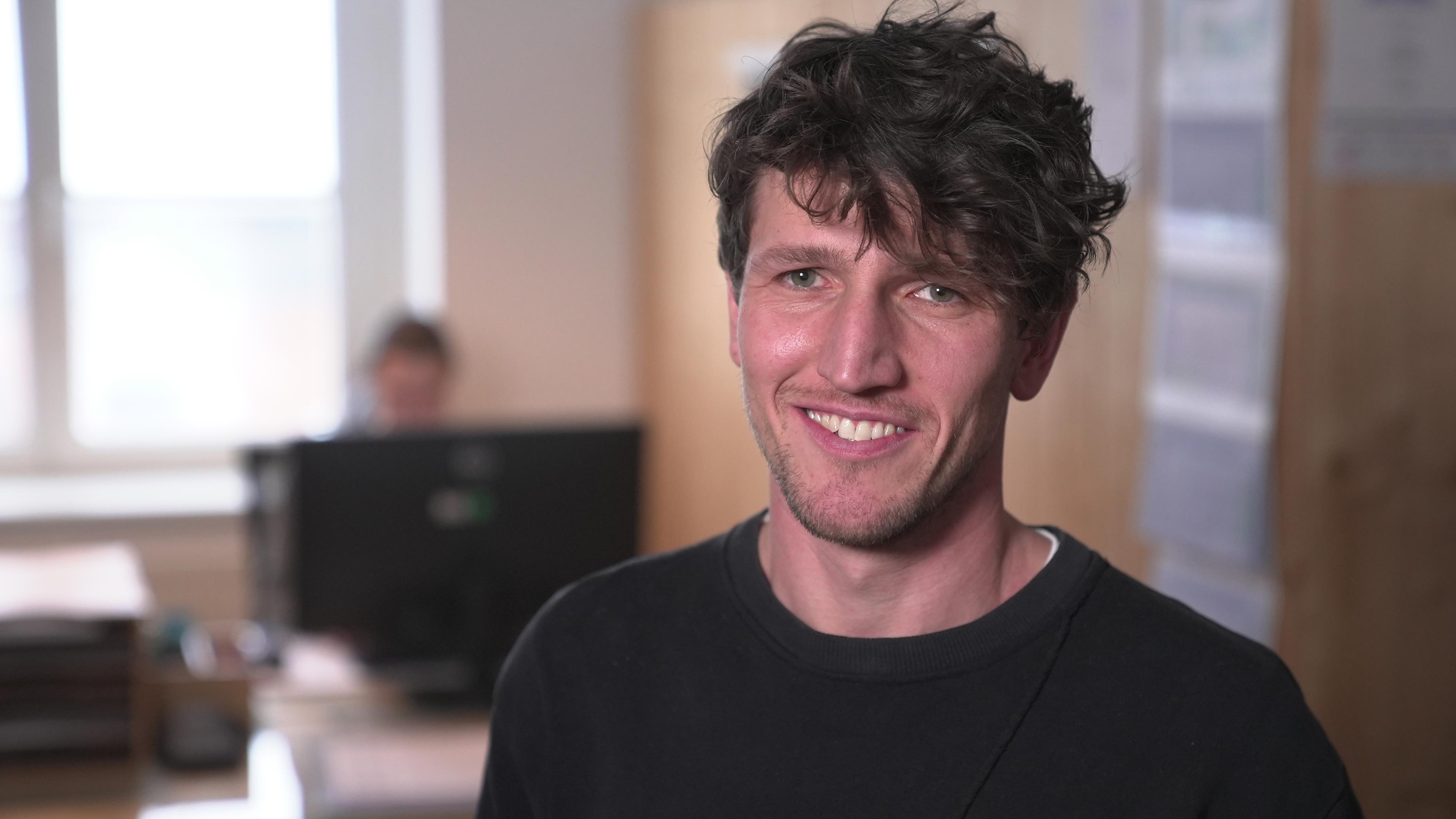 Robert Rösler ist Maschinenbauingenieur, einer der Geschäftsführer und Chief Technology Officer (CTO) bei Polycare Research Technology GmbH.